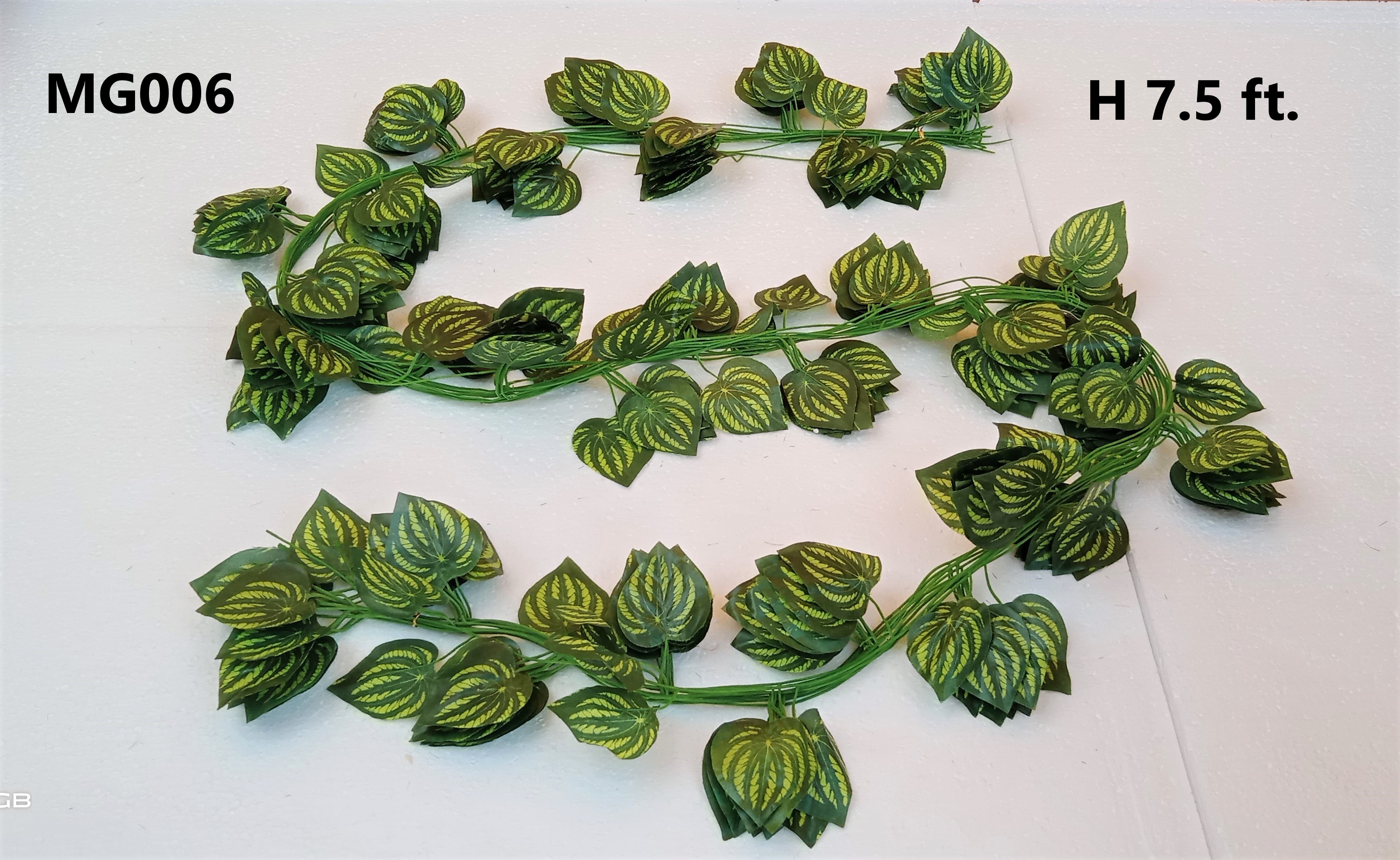 MG006 Leaf Garland
